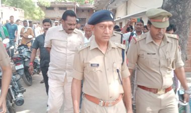 पत्नी और बच्चों के साथ झूला फंदे पर