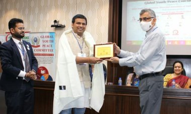 राष्ट्रीय मंच पर सम्मानित हुए नॉएडा के समाजसेवी रंजन तोमर