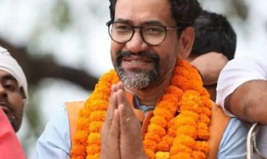 सपा का किला ध्वस्त करते हुए निरहुआ बने सांसद
