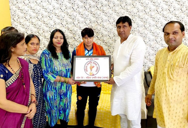 'नारी शक्ति सम्मान' देकर किया बबीता नागर को सम्मानित
