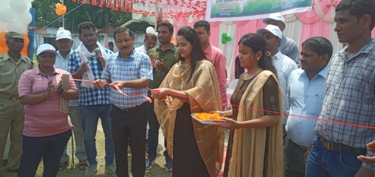 ग्रामीण खेलकूद प्रतियोगिता का जिला पंचायत अध्यक्ष ने फीता काटकर किया शुभारंभ