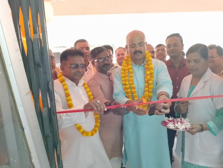 बिरनो प्रमुख ने स्वास्थ्य मेला का फिता काटकर किया उद्घाटन