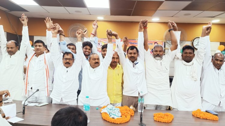 समाज के युवा पीढ़ी पर एक बङी जिम्मेदारी है- विजय नारायण चौहान