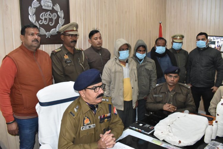 एक करोड़ की हीरोइन के साथ तीन गिरफ्तार