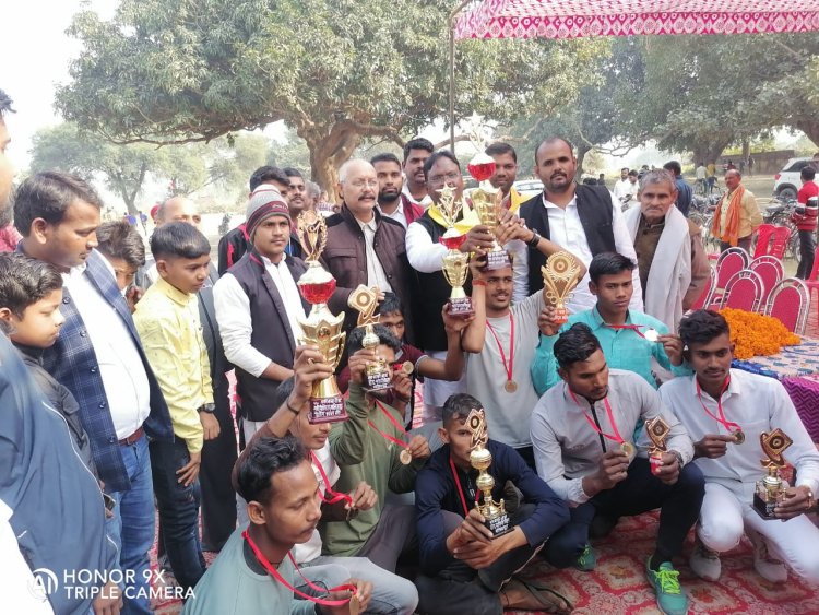 मकरसंक्रांति पर दौड़ प्रतियोगिता का हुआ आयोजन