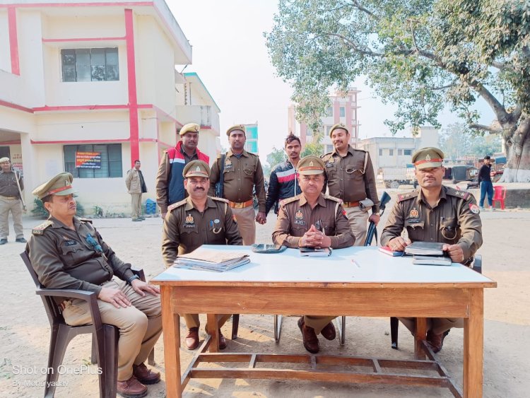 कासिमाबाद और बिरनो पुलिस की संयुक्त टीम ने पन्द्रह हजार के इनामी को गिरफ्तार