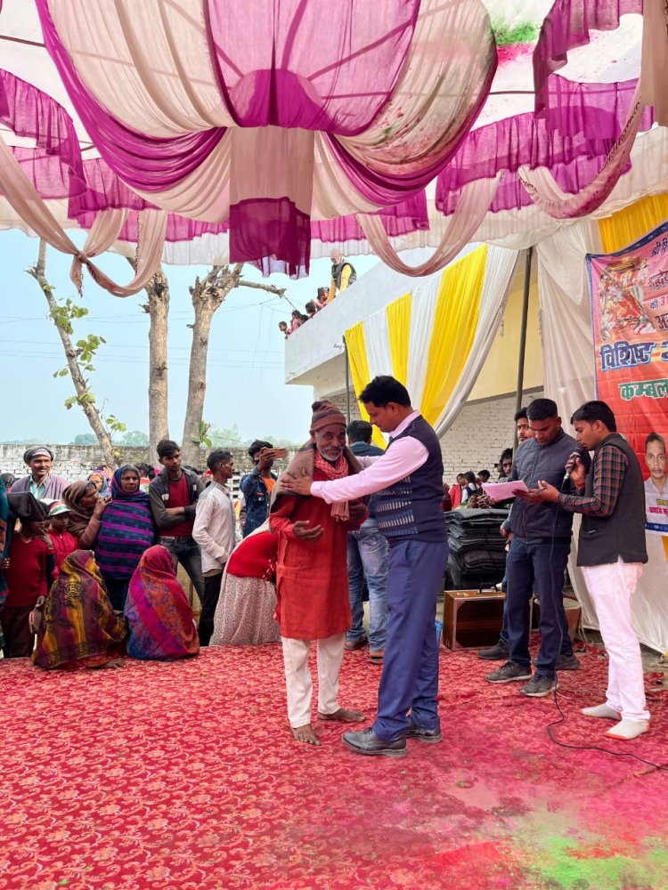 श्री शिवकुमार ग्रामीण बालिका इंटर कॉलेज में हुआ कंबल वितरण