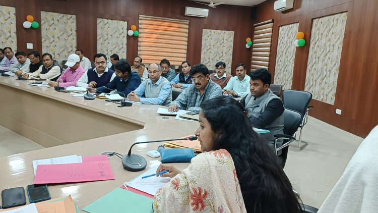 विद्यालय मे दिखी गंदगी तो नपेंगे प्रधानाचार्य और ए बी एस ए