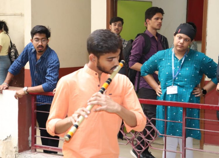 आईएमएस में ओपन माइक प्रतिस्पर्धा का आयोजन