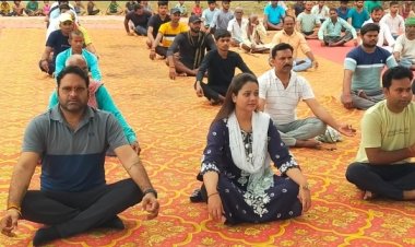 योग से दवाओं के उपयोग और कर्ज के बोझ से बच सकते हैं - सपना सिंह
