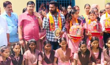 ग्राम पंचायत बरहपुर की तीन छात्राओं को पुरस्कार में मिला हवाई जहाज का टिकट