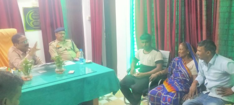 पट्टे की जमीन पर कब्जा नहीं मिलने से आहत दादी और पोते ने किया आत्मदाह का प्रयास