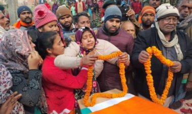 सेना के जवान का पार्थिव शरीर पहुंचा पैतृक आवास,