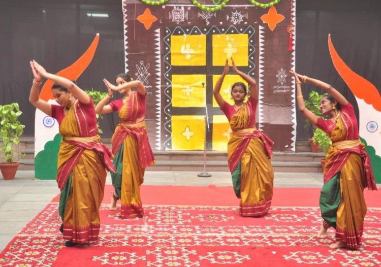 एमिटी विश्वविद्यालय में हर्षोल्लास के साथ मनाया गया गणतंत्र दिवस