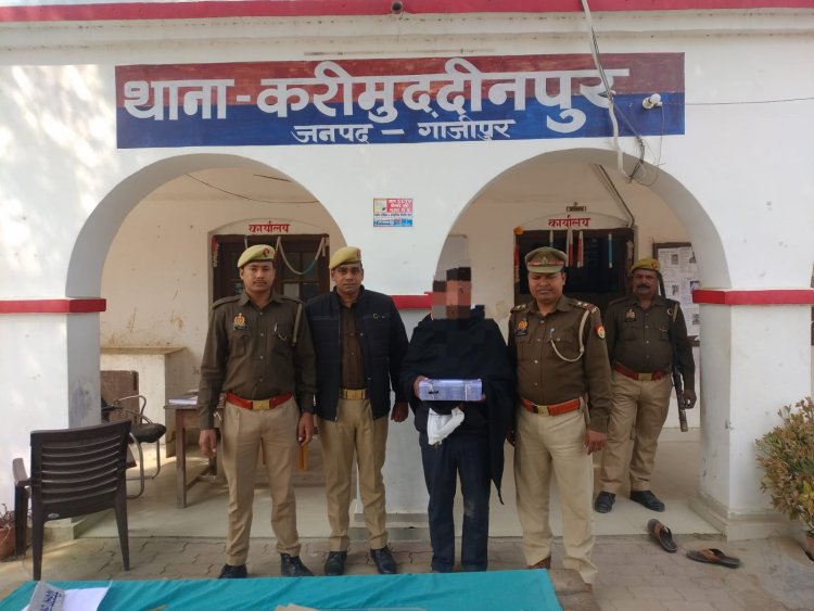 दस लाख रुपए की झूठी लूट की सूचना पर कैश के साथ आरोपी गिरफ्तार 