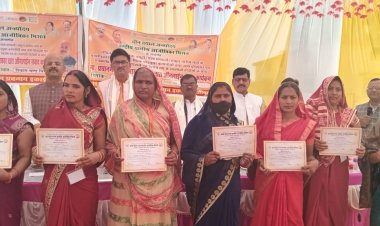केन्द्र में मोदी सरकार और प्रदेश में योगी सरकार से हो रहा जन जन का विकास - एमएलसी प्रतिनिधि प्रदीप पाठक