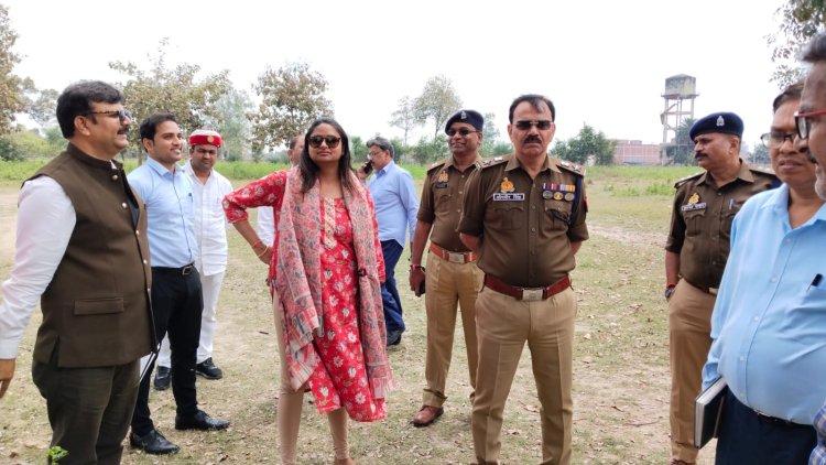 डीएम एसपी ने किया पोलिंग पार्टी रवानगी स्थल का स्थलीय निरीक्षण