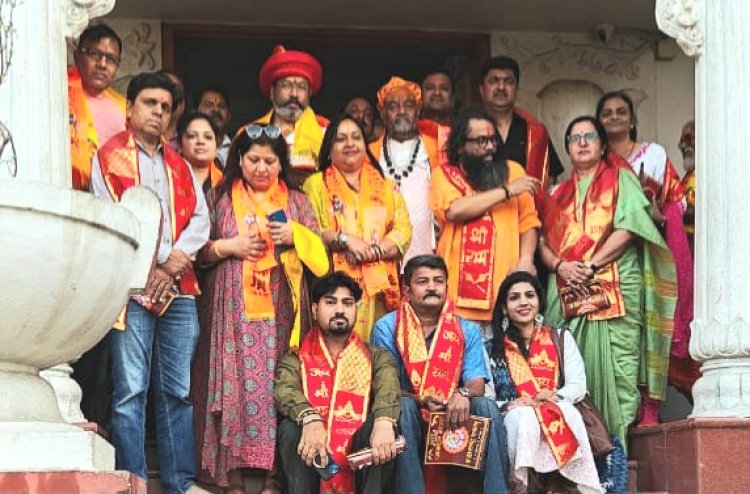 वाराणसी-अयोध्या-श्री लंका होते हुए शेष भारत माला तक की पवित्र श्री राम पग यात्रा पहुंची नई दिल्ली 