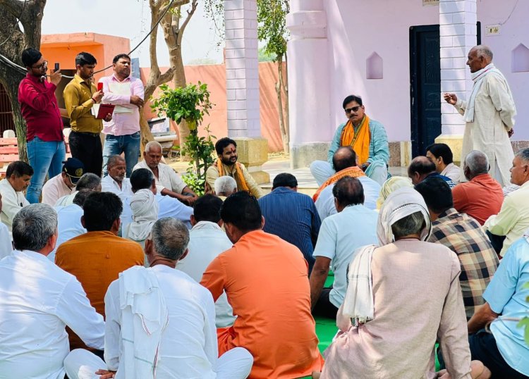 विधायक होने के नाते मेरा फर्ज है कि मैं किसानों की आवाज को सरकार तक पहुंचाऊं - धीरेन्द्र सिंह