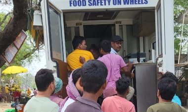38 खाद्य पदार्थों के  लिए गए नमूने, बाजारों में दिखी अफरातफरी