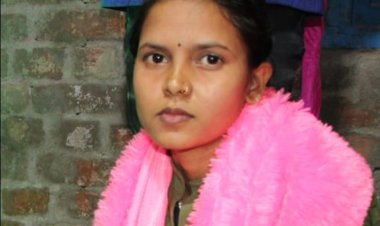 फंदे पर लटकता मिला विवाहिता का शव, मायके पक्ष ने लगाया हत्या का आरोप, पति सहित आधा दर्जन पर प्राथमिकी दर्ज
