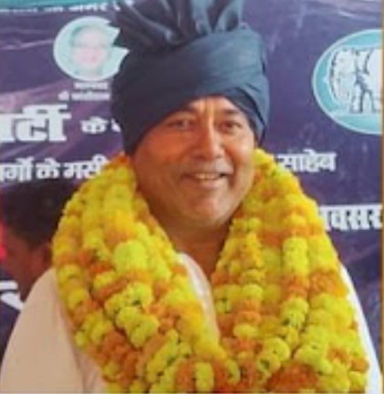 बसपा ने गाजीपुर से डाॅ. उमेश सिंह पर लगाया दांव, जाने कौन है उमेश सिंह