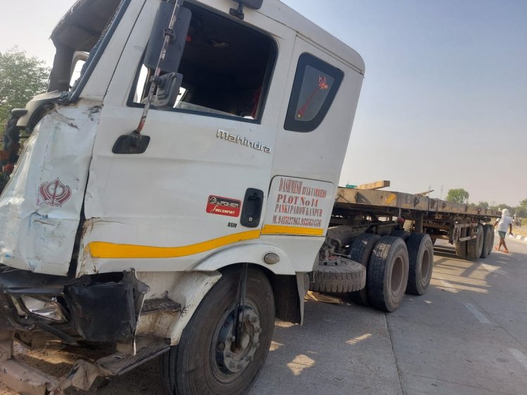 फ़ोर लेन पर ट्रक ट्रैक्टर की आमने सामने टक्कर ,एक कि मौत