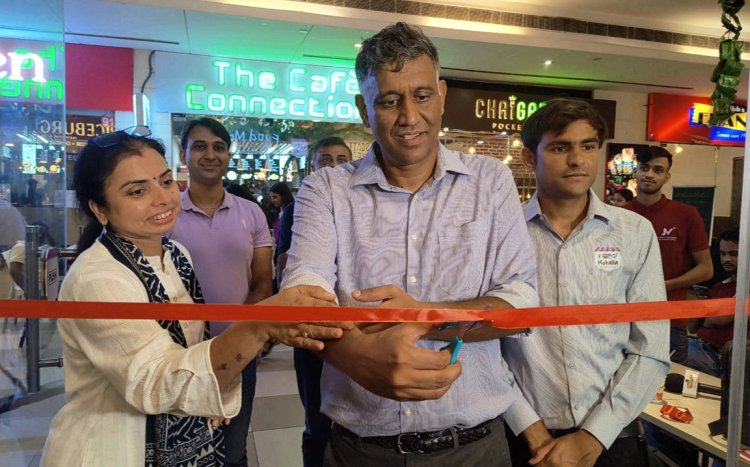 चिज़ी और प्रामाणिक भारतीय पिज़्ज़ा और प्रीमियम बर्गर के लिए प्रसिद्ध है फूड मोहल्ला- निति जैन