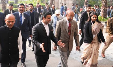 Supreme Court Judge Justice Rajesh Bindal Addresses Constitution Day Finale at Galgotias University