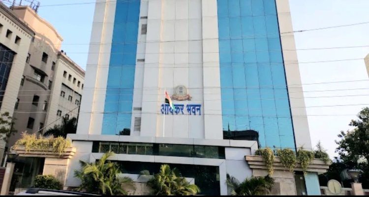 बैंकर कुलभूषण पराशर और उनसे जुड़े लगभग 20 प्रतिष्ठानों पर एक साथ बड़ी कार्रवाई, 20 से ज्यादा टीमें और 200 से अधिक अधिकारी तैनात