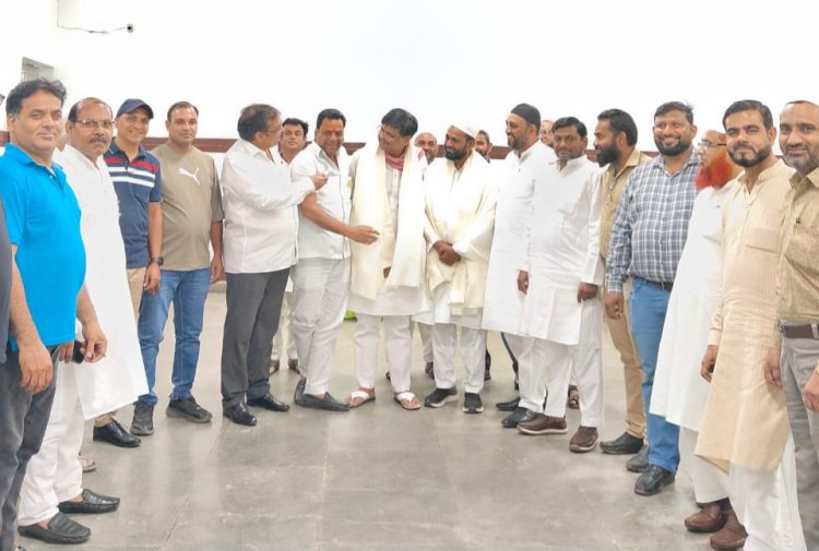 सपा सरकार बनने पर गरीब, मजलूम एवं किसानो को हज कमेटी से छूट प्रदान की जाएगी - गौरव सिंघल